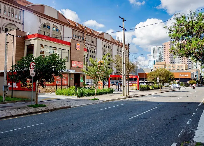 Edificio Royal - No Melhor Local Do Centro De Curitiba | Gonzaga Stays